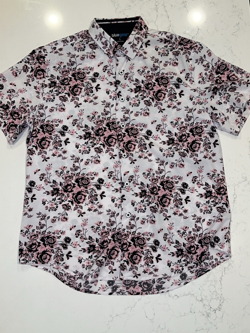 Blue Gear Men's Short-Sleeve Floral Button-Down Shirt - Pink/Black on White